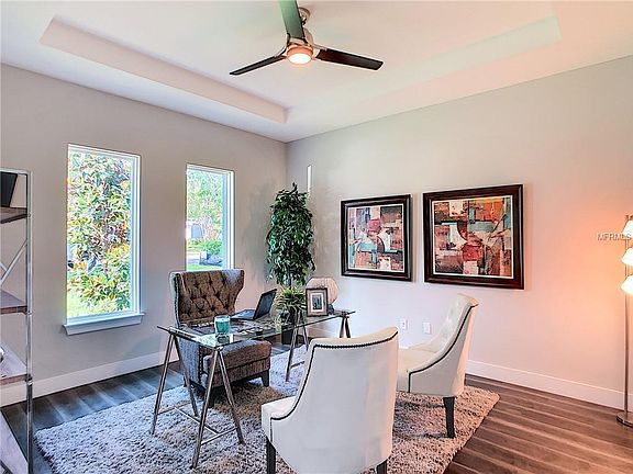 4th image of 2822 Parkland Dr