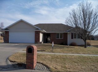 1804 Blackberry Dr, Norfolk, NE 68701