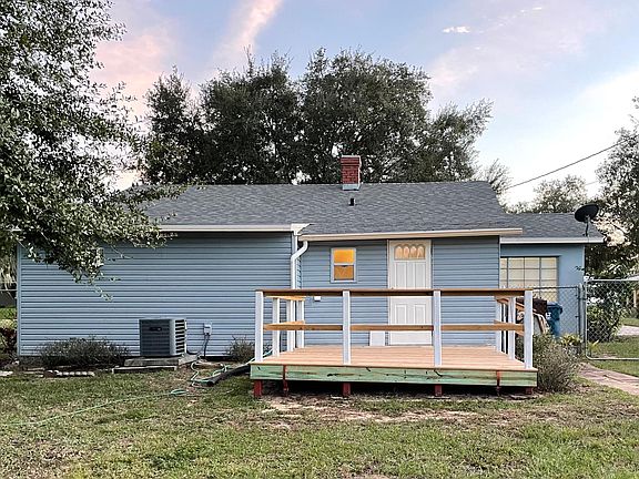 2nd image of 1119 Druid Cir