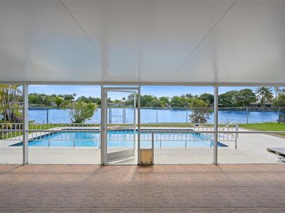 2320 NW 73rd Ave, Sunrise, FL, 33313