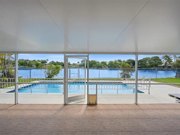 2320 NW 73rd Ave, Sunrise, FL 33313