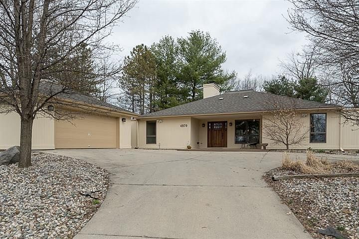 1st image of 4970 Westgate Ct