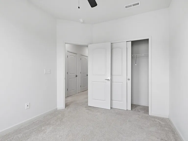 14565 Pomona Ln — Photo 37