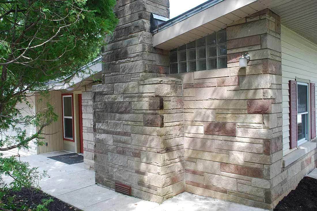 5 Bed, 2 Bath House - Haven on Hunter — Photo 2
