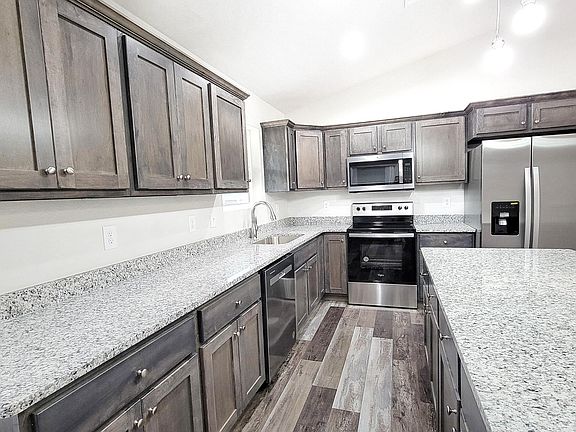 5th image of 1421 Grandeur Ave