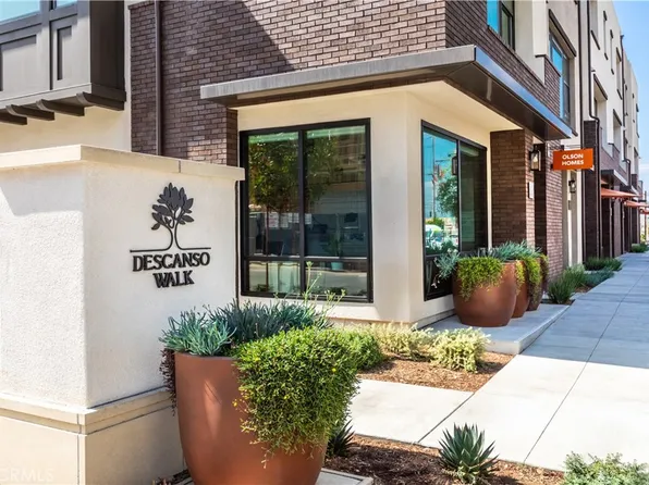 1032 Foothill Blvd, Claremont, CA 91711