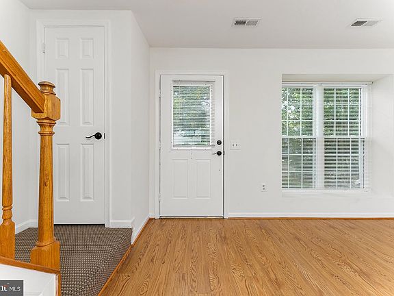 3rd image of 6618 Morning View Ct