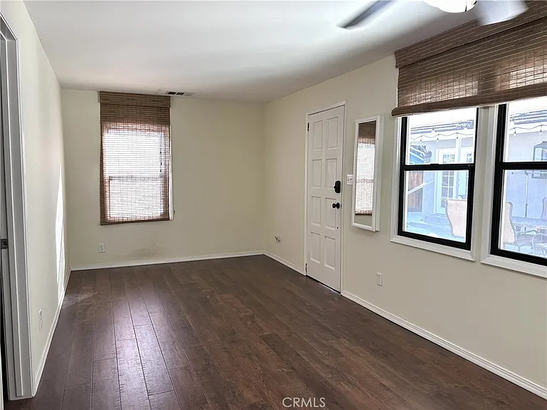 927 El Dorado St — Photo 4