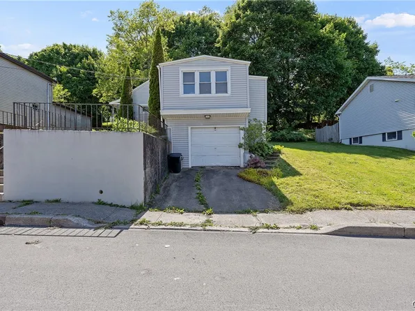 274 Duer St, Oswego, NY 13126