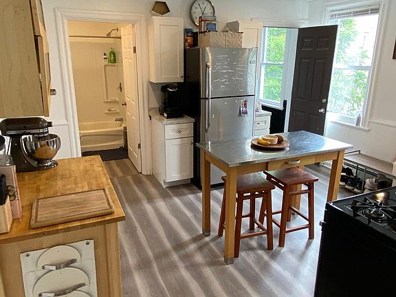 Kitchen - Facing back wall cabinets and bathroom