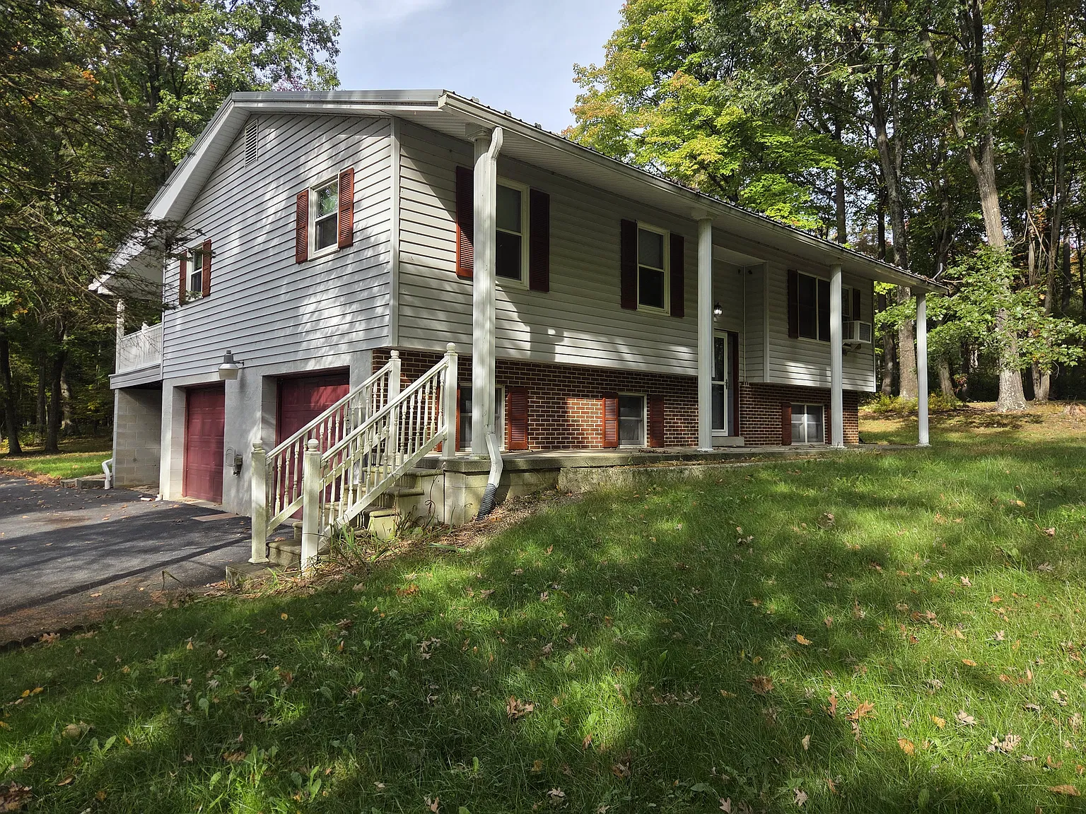 3 bed, 1.5 bath, 1763 sqft, $2,000 — Photo 2