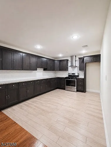 1084 Elizabeth Ave #2B Photo 1