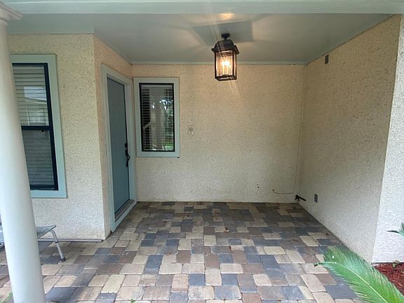 2nd image of 255 Briarwood Ln