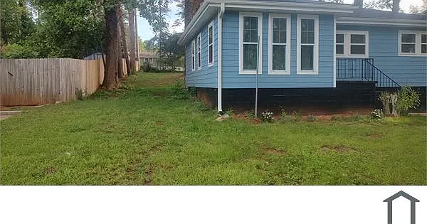 2 bed, 876 sqft, $1,880 — Photo 2