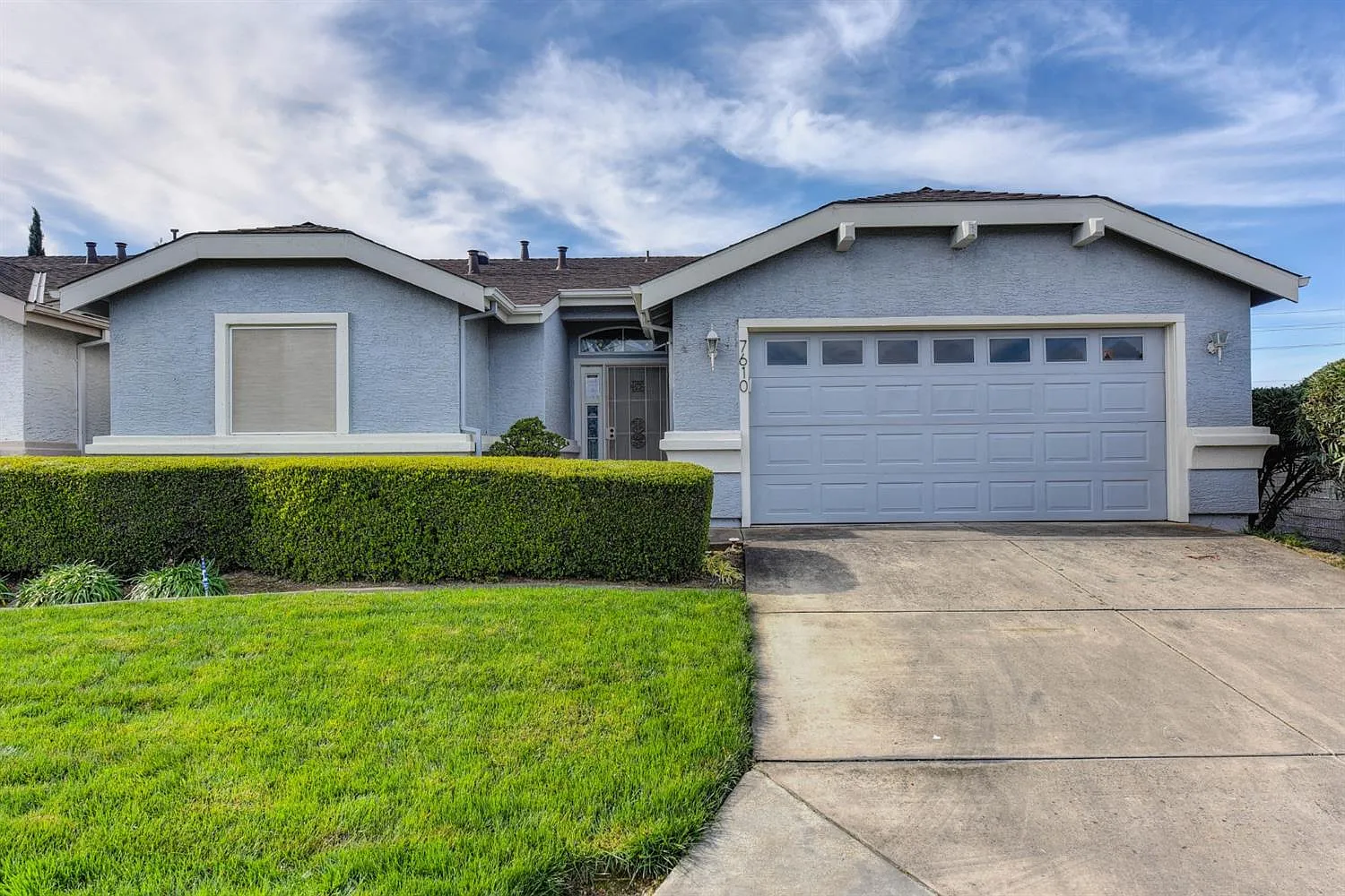 7610 Sunvaught Ln photo 1