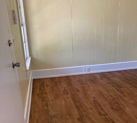 3rd image of 316 Hobson Ave #316