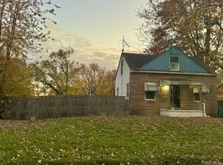 28565 Fernwood St, Inkster, MI 48141