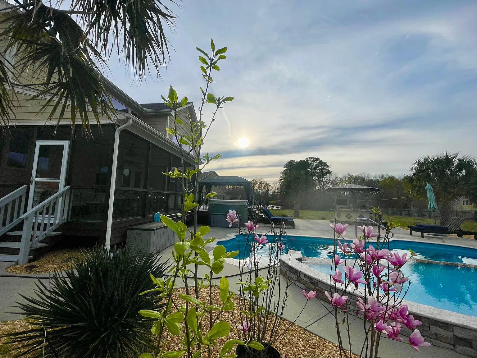 5 bed, 3.5 bath, 3998 sqft, $4,399 — Photo 4
