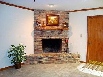 4th image of 708 Clubwood Ct
