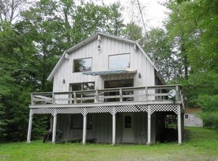 32 Lakeview Ln, Tolland, MA 01034