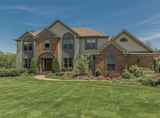 6405 Laura Ln, Solon, OH 44139