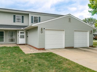 7990 Colonial Dr APT C, Mentor, OH, 44060