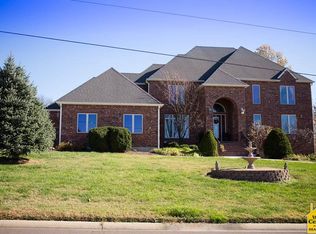 2018 S 8th St, Clinton, MO 64735