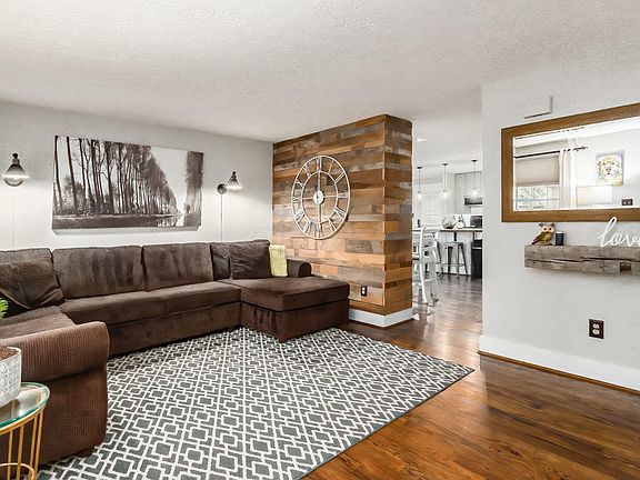 3rd image of 3583 Blackbottom Ct