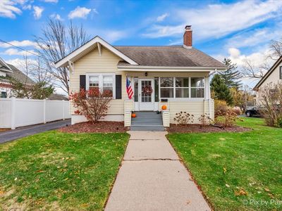 933 Augusta Ave, Elgin, IL, 60120