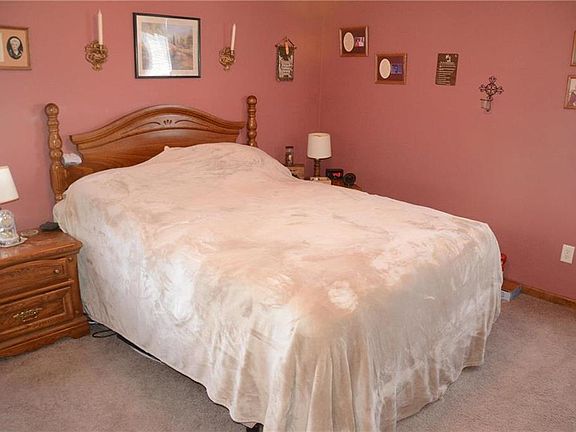 2nd image of 1214 Indian Creek Ct