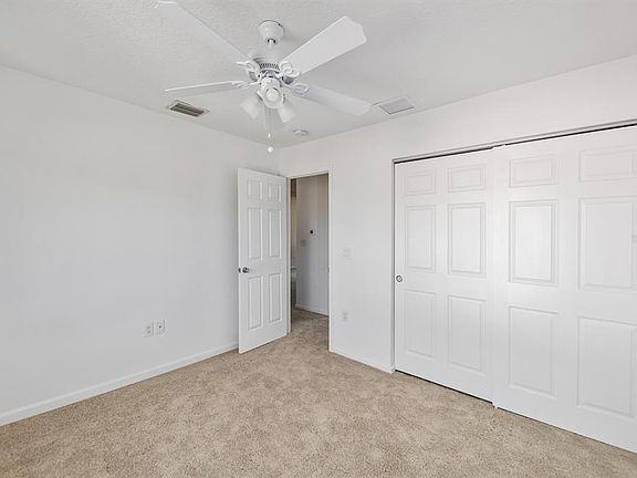 5th image of 2712 Hidden Lake Blvd Unit D