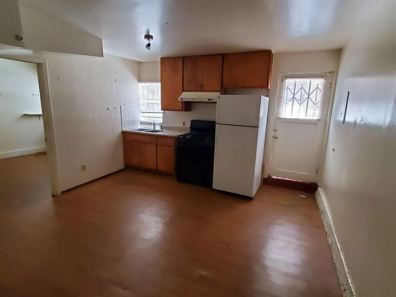 1 bed, 450 sqft, $1,650 — Photo 2