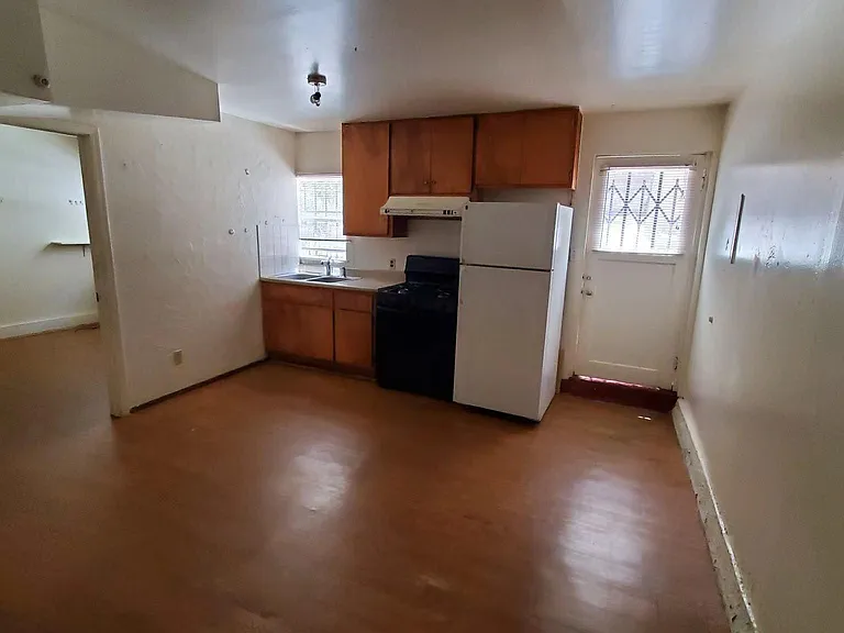 2772 Park Blvd — Photo 2