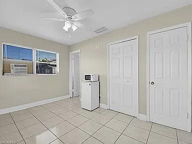 2nd image of 704 SE 46th Ter #4