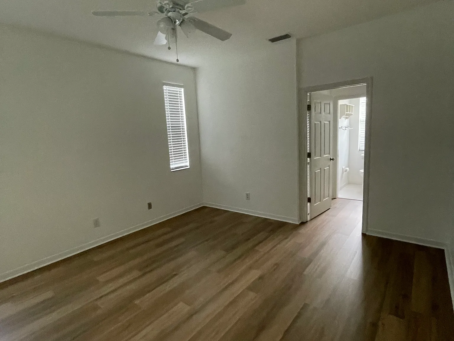 3 bed, 1404 sqft, $2,250 — Photo 4
