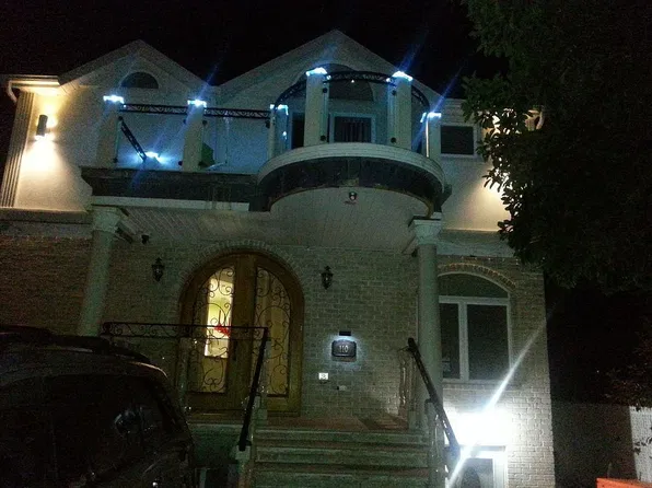 110 Renwick Ave, Staten Island, NY 10301