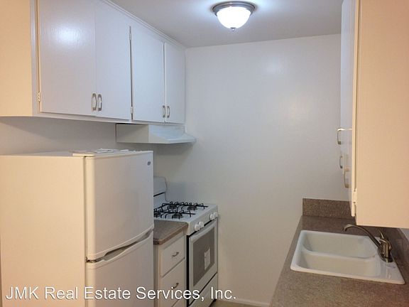 3rd image of 1415 Cardiff Ave APT 02