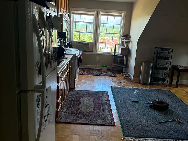 59 Howard Ave — Photo 2