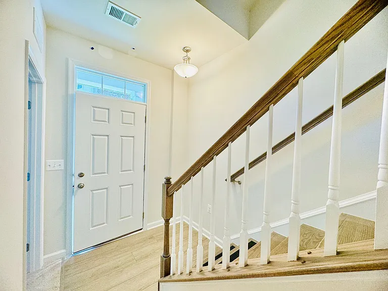 18374 Reaper Hill Ct — Photo 13