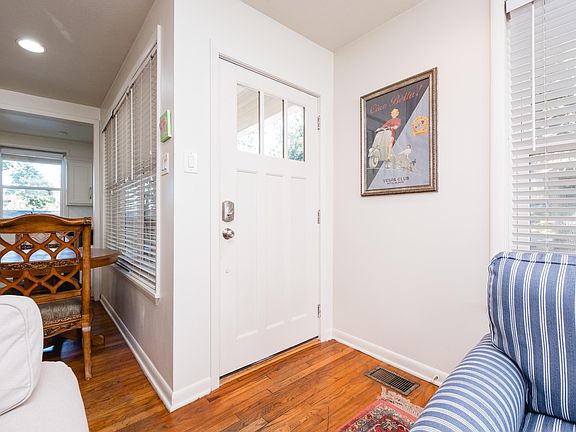 4th image of 6713 Longwood Rd