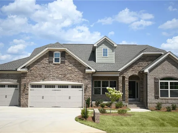 7716 NW Meadows Dr #73, Stokesdale, NC 27257