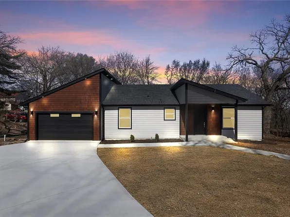 1716 S Valley St, Kansas City, KS 66103