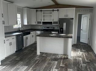 1000 Renaud Dr, Scott, LA 70583