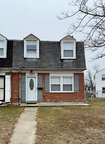 1629 Wentworth Ave Photo 1