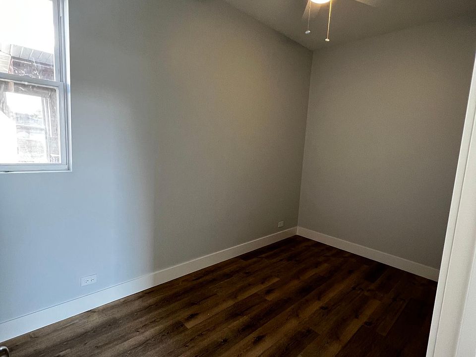 1st image of 1915 S Avers Ave #2