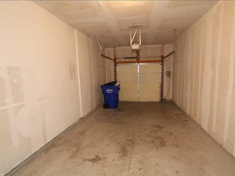 913 Kramer Ct #913 — Photo 9