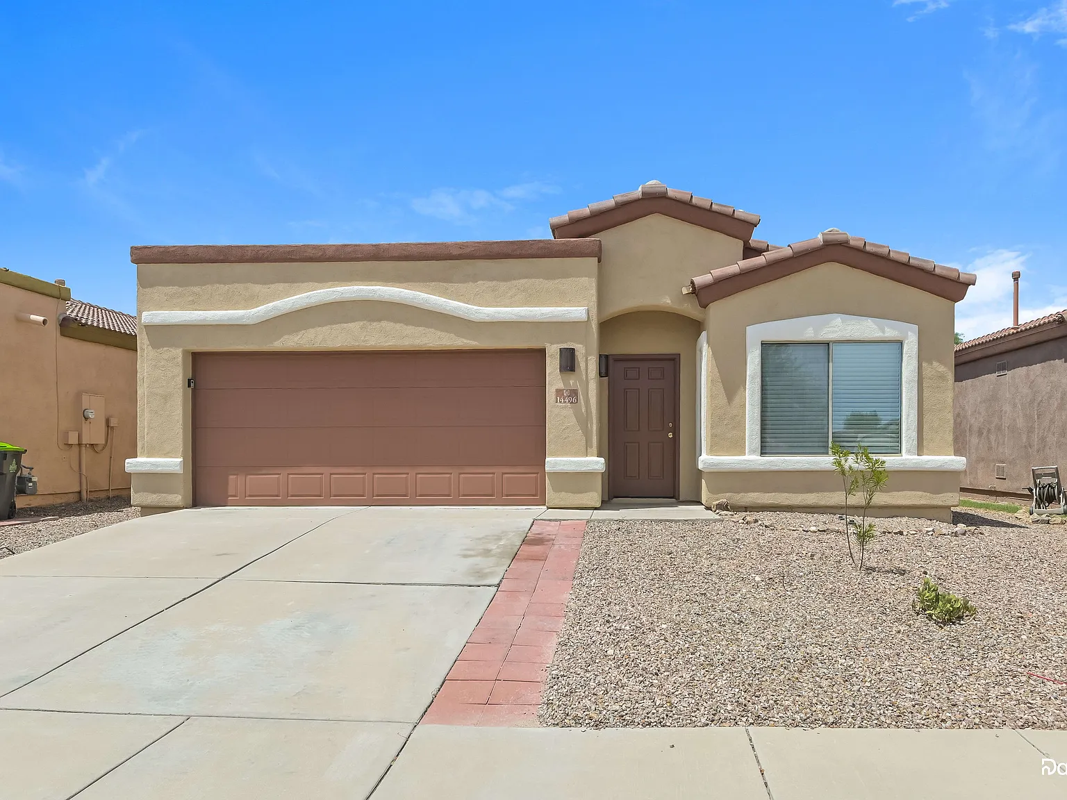 4 bed, 2.0 bath, 1872 sqft, $1,955 — Photo 1