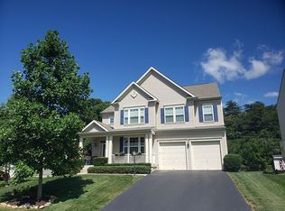 13016 Brierly Forest Ct, Manassas, VA 20112