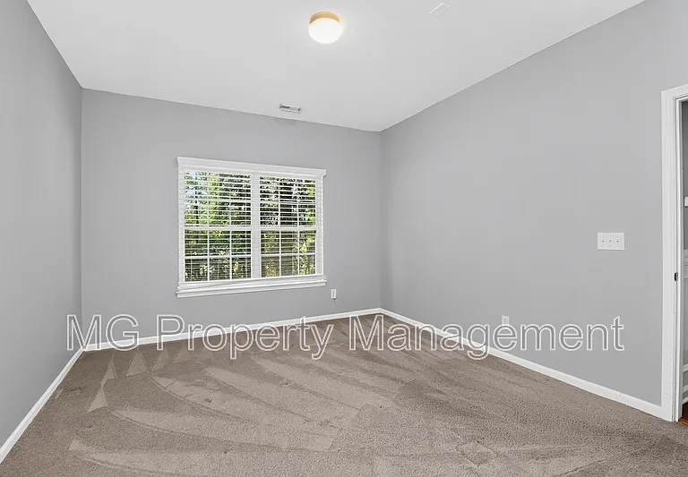 11909 Stratfield Place Cir — Photo 7