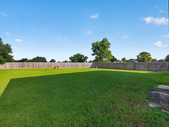 2nd image of 6507 Amberfield Ln